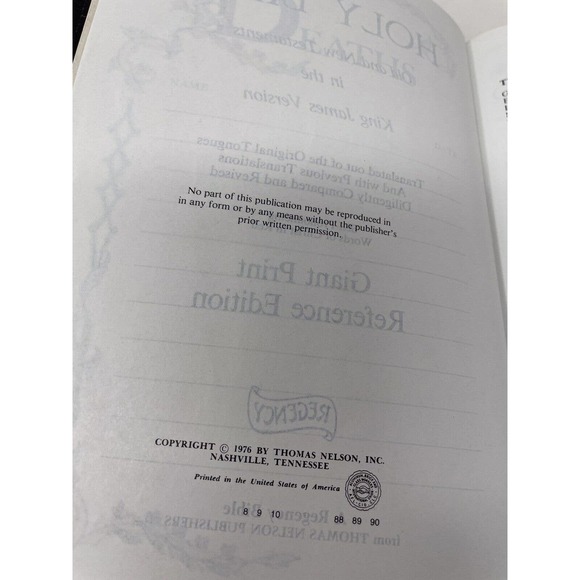 Holy Bible 1976 Giant Print King James Version Red Letter Reference Concordance - Picture 10 of 16